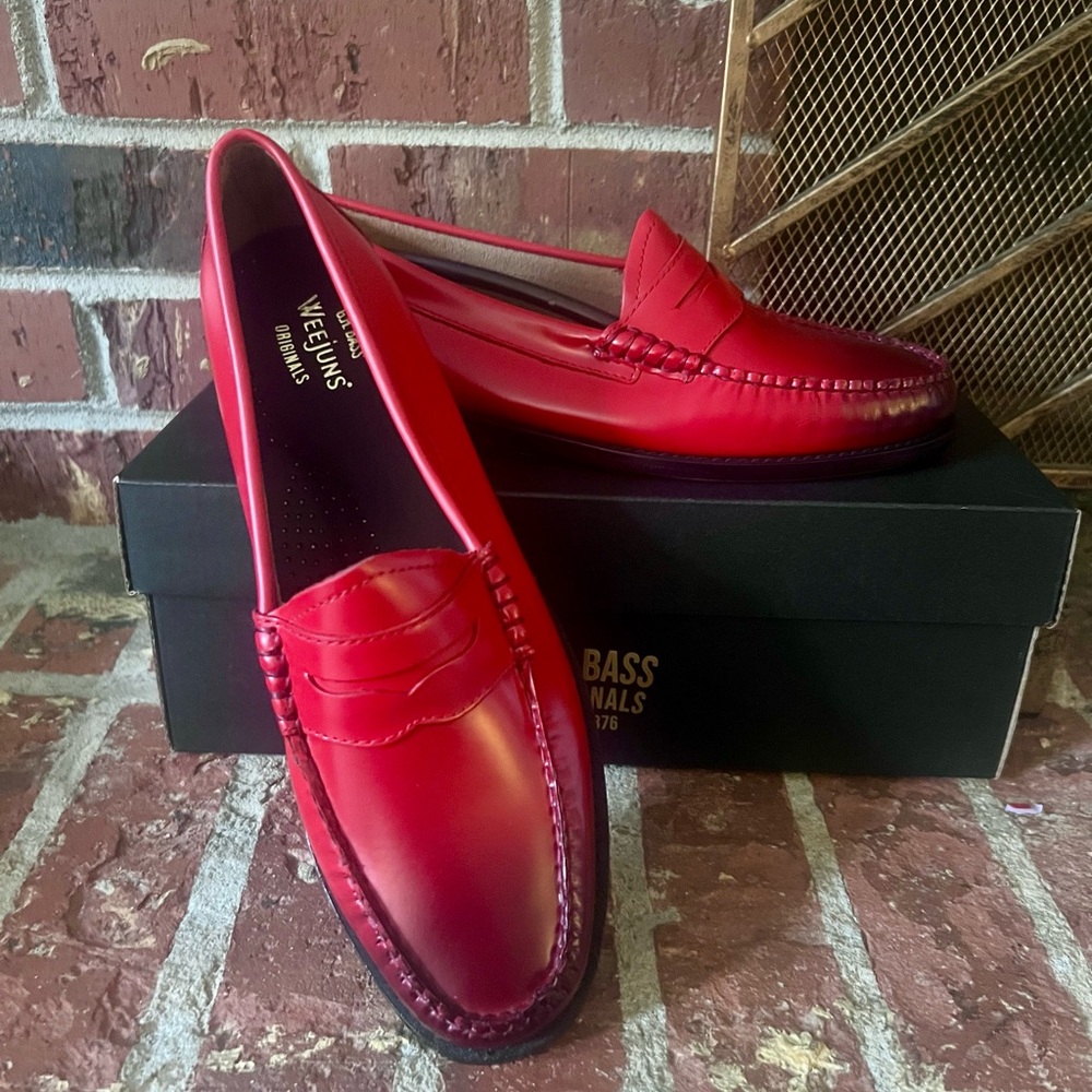 New in Box*GH Bass Weejuns Whitney Red Ombré Loafer*Size 9